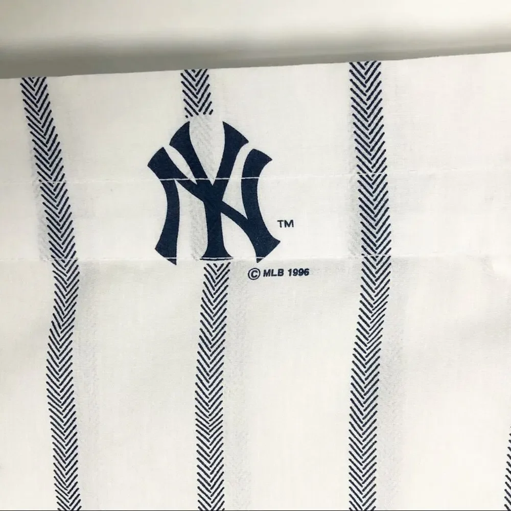 Vintage 1996 NY Yankees Curtain Window Valance